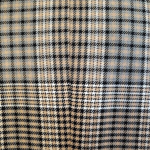 Halogen X Atlantic-Pacific Neutral Houndstooth Plaid Double Breasted Belted Coat - Picture 13 of 16